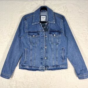 Abercrombie & Fitch Denim Jacket Women’s Large Classic‎ Trucker Style Casual NEW